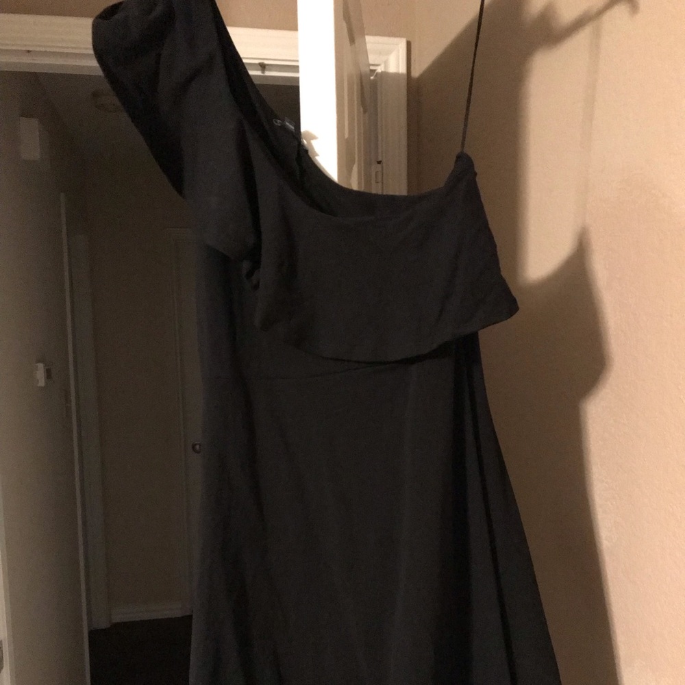 One shoulder dress